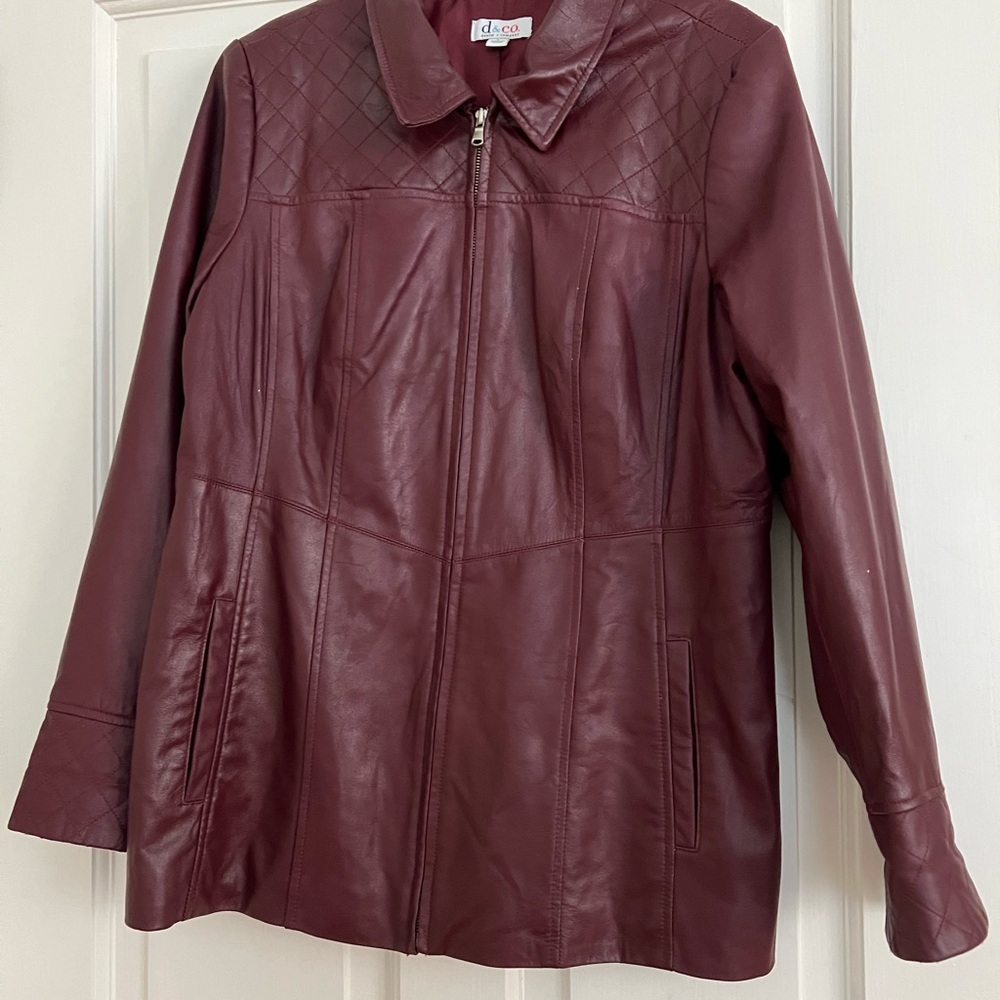 Denim &Company Unisex Burgundy Leather Jacket size large excellent condition